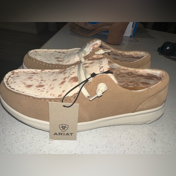 NWT Ariat Hilos 9.5 - Picture 2 of 5